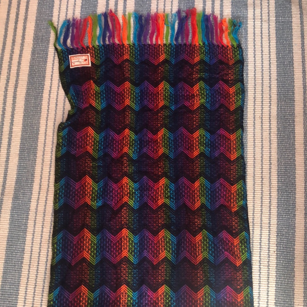 Peruvian scarf - Picture 2 of 3
